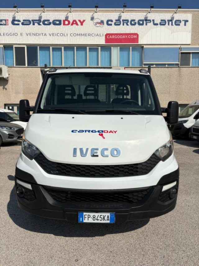IVECO Daily usata, con Autoradio
