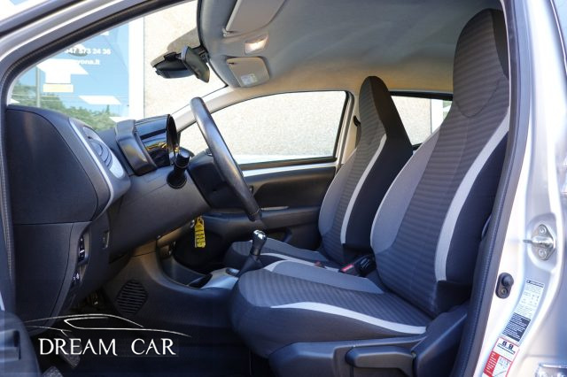 TOYOTA Aygo usata, con Controllo automatico clima
