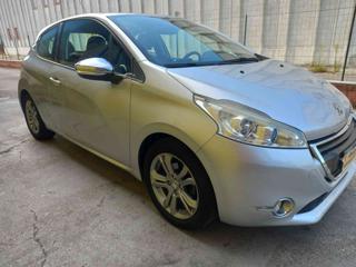 PEUGEOT 208 usata, con Cerchi in lega