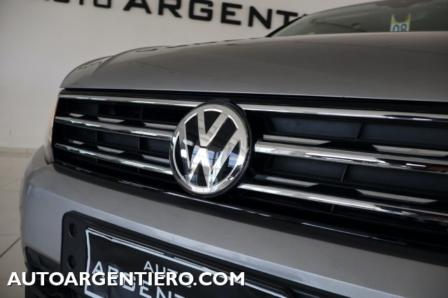 VOLKSWAGEN Tiguan usata, con Airbag testa