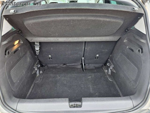 OPEL Crossland usata, con Sedile posteriore sdoppiato