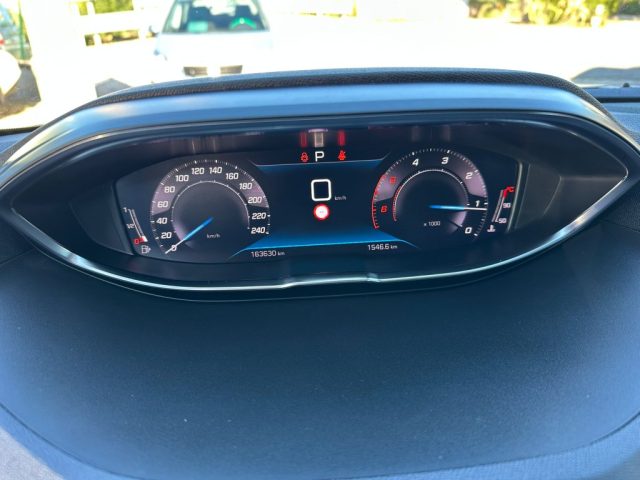 PEUGEOT 3008 usata, con Sistema di navigazione