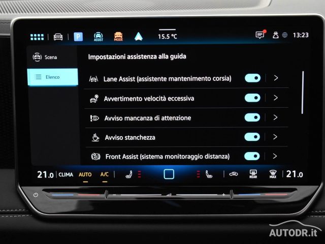 VOLKSWAGEN Tiguan usata, con Sensori di parcheggio posteriori