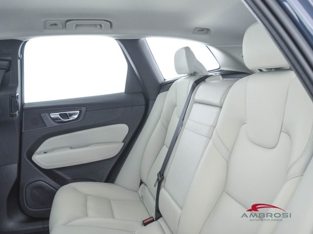 VOLVO XC60 usata 9