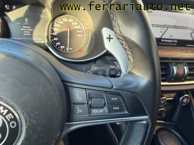 ALFA ROMEO Stelvio usata, con Fari Xenon
