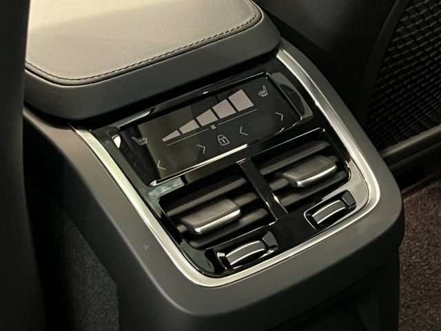 VOLVO XC90 usata, con Volante in pelle