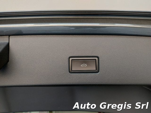 VOLKSWAGEN T-Roc usata, con Servosterzo
