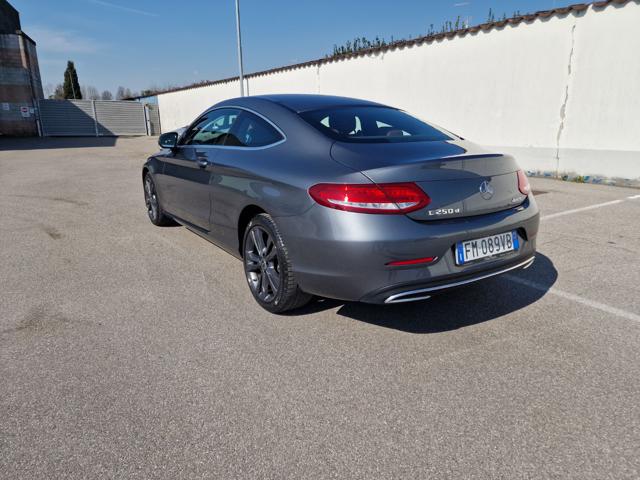 MERCEDES-BENZ C 250 usata, con Autoradio