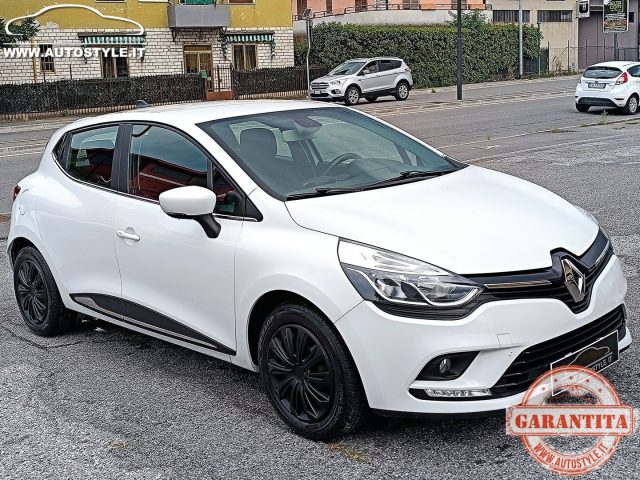 RENAULT Clio usata, con Luci diurne