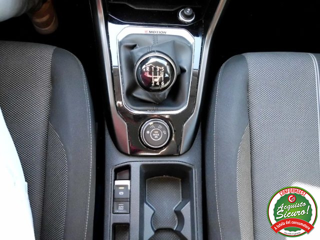 VOLKSWAGEN T-Roc usata, con Touch screen