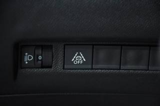 PEUGEOT 208 usata, con Volante in pelle
