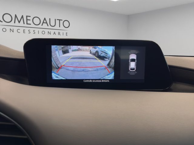 MAZDA 3 usata, con Park Distance Control