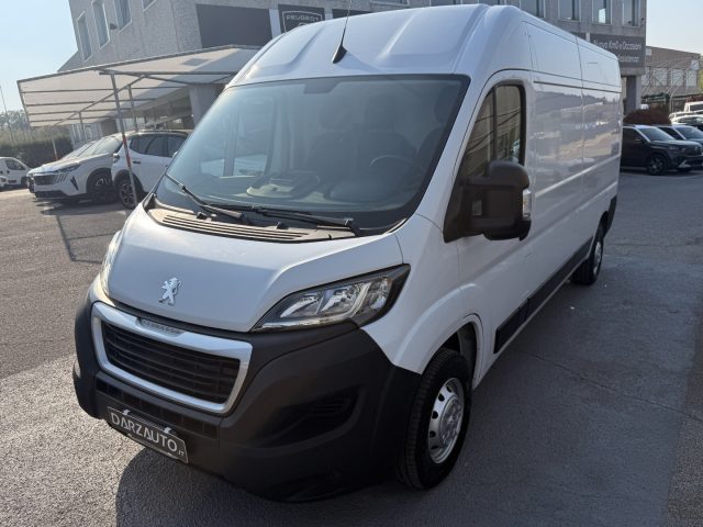 PEUGEOT Boxer usata, con Bluetooth
