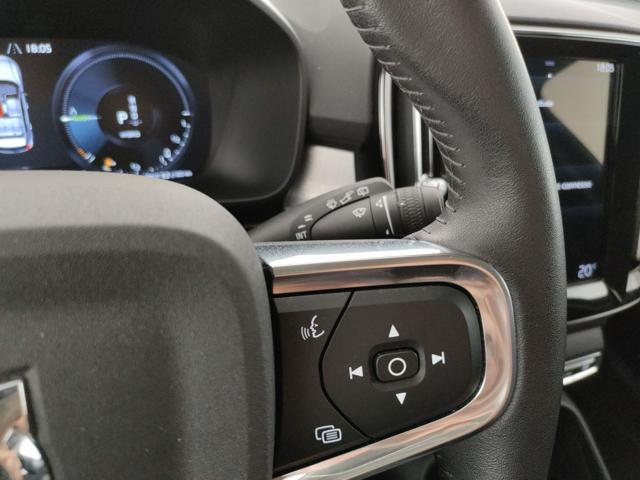 VOLVO XC40 usata, con Volante in pelle