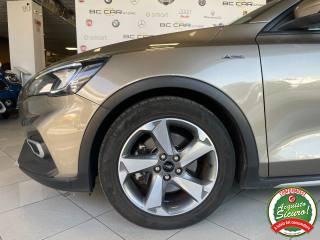 FORD Focus usata, con Park Distance Control