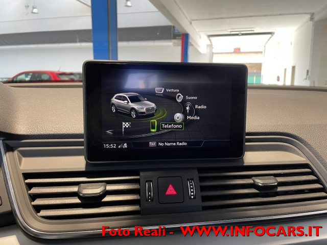AUDI Q5 usata, con Sensori di parcheggio anteriori