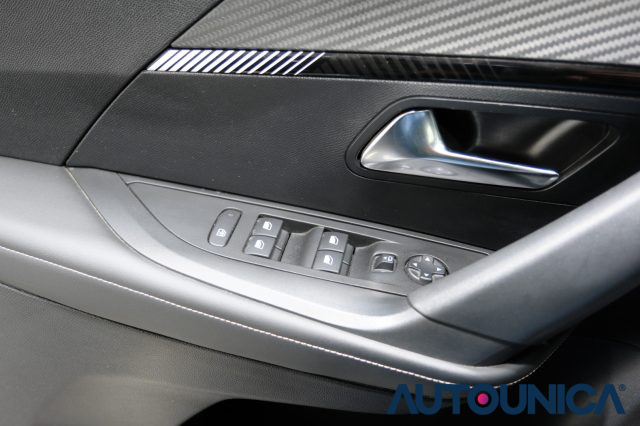 PEUGEOT 2008 usata, con Sensore di luce