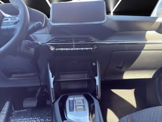 PEUGEOT 208 usata, con USB