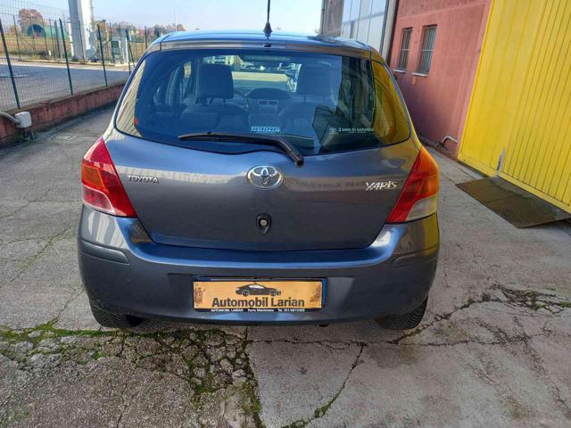 TOYOTA Yaris usata, con Chiusura centralizzata