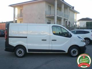 RENAULT Trafic usata, con Specchietti laterali elettrici