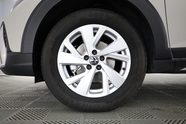 VOLKSWAGEN Taigo usata 8