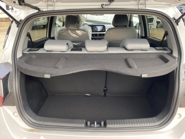 HYUNDAI i10 usata, con Sistema di navigazione