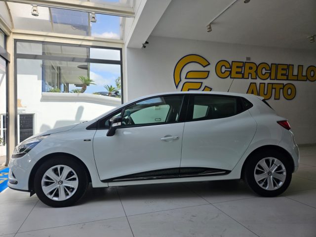 RENAULT Clio usata, con USB