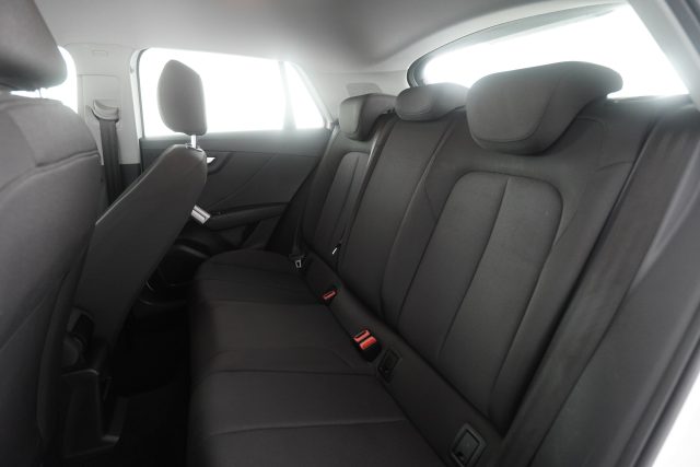 AUDI Q2 usata 9