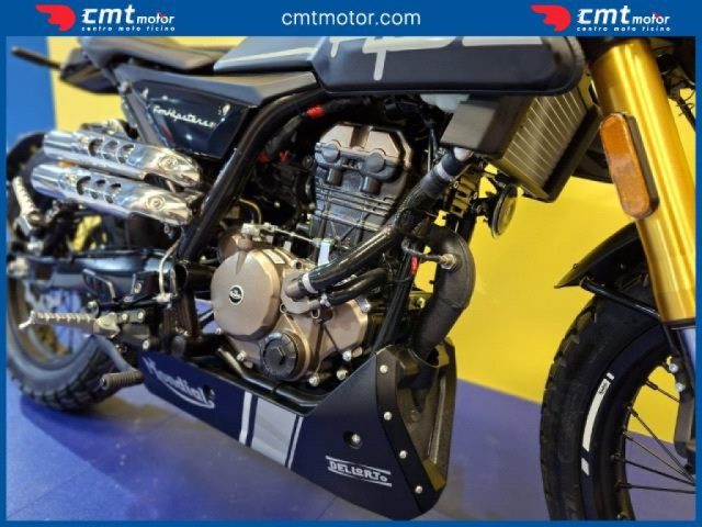 OTHERS-ANDERE OTHERS-ANDERE usata 9