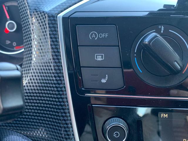 VOLKSWAGEN up! usata, con Isofix