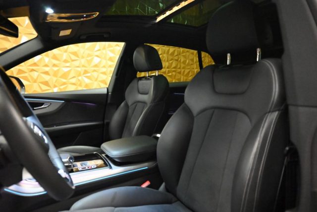 AUDI Q8 usata 28