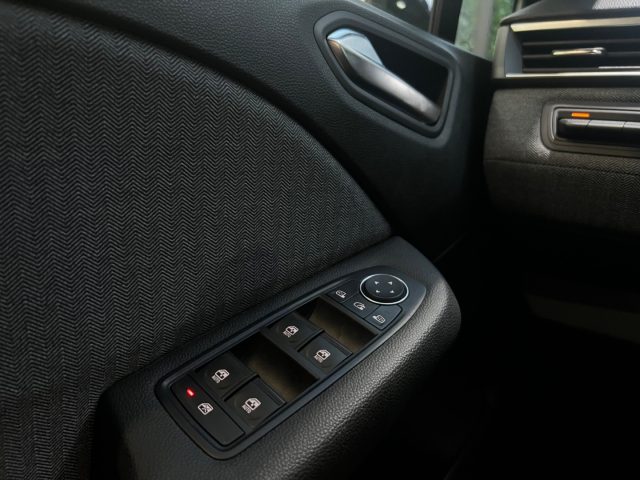 RENAULT Clio usata, con Lettore CD