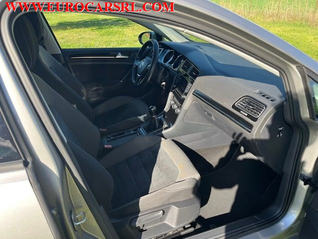 VOLKSWAGEN Golf usata, con Frenata d