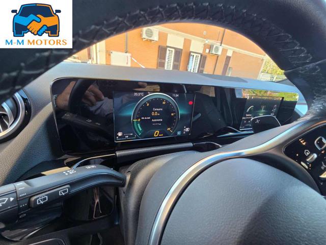 MERCEDES-BENZ GLA 200 usata, con Specchietti laterali elettrici