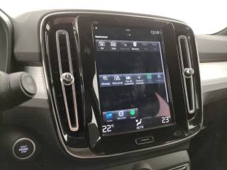 VOLVO XC40 usata, con Autoradio digitale
