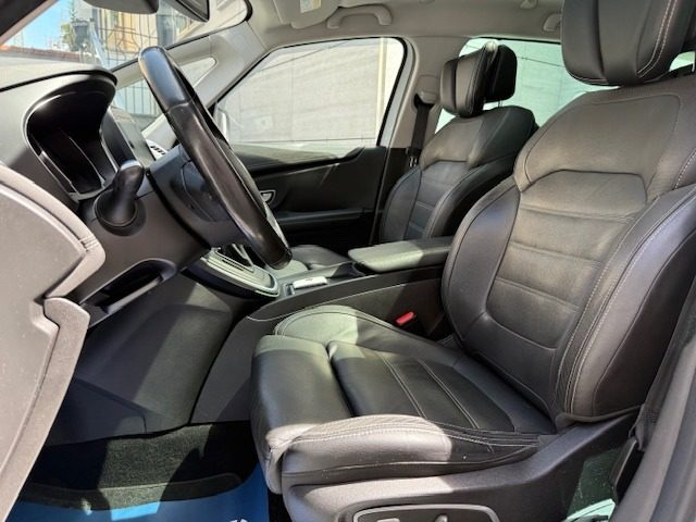 RENAULT Scenic usata, con Chiusura centralizzata