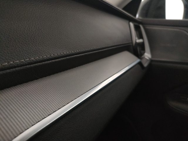 VOLVO V60 usata, con Touch screen