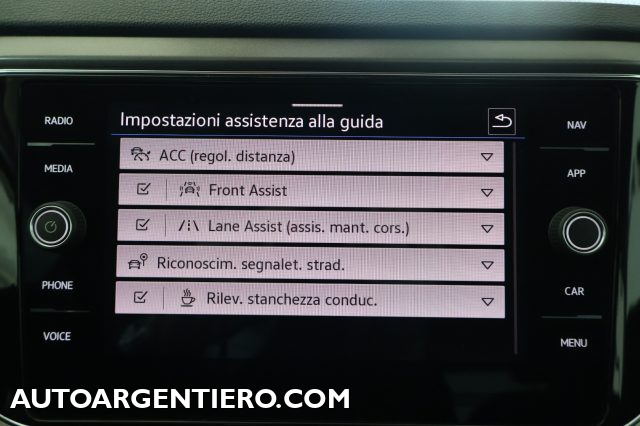 VOLKSWAGEN T-Roc usata, con Fendinebbia