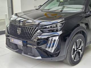 PEUGEOT 2008 usata, con Airbag