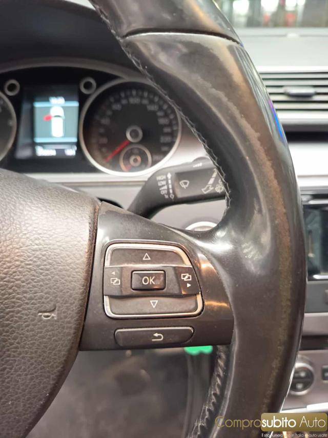 VOLKSWAGEN Passat Variant usata, con ESP