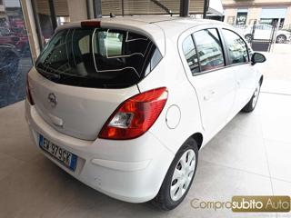 OPEL Corsa usata, con Climatizzatore