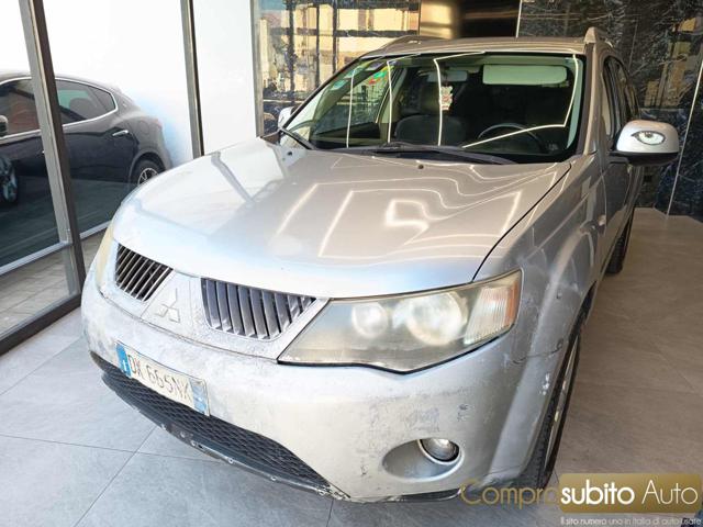 MITSUBISHI Outlander usata, con Airbag