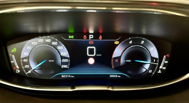 PEUGEOT 3008 usata, con Climatizzatore