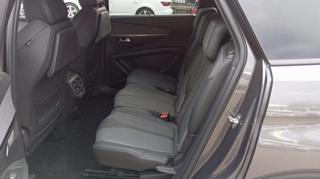 PEUGEOT 5008 usata, con Climatizzatore