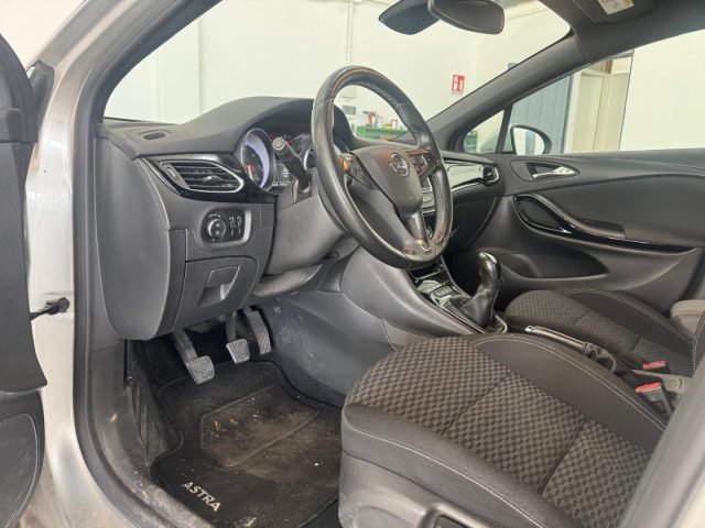 OPEL Astra usata, con Cerchi in lega