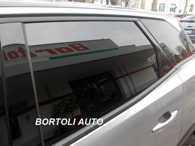 PEUGEOT 3008 usata, con Volante multifunzione
