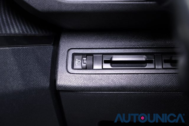 PEUGEOT 3008 usata, con Sensore di pioggia
