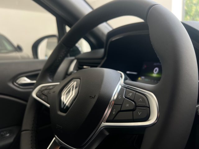 RENAULT Captur usata, con Bracciolo