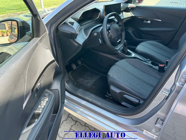 PEUGEOT 208 usata, con USB