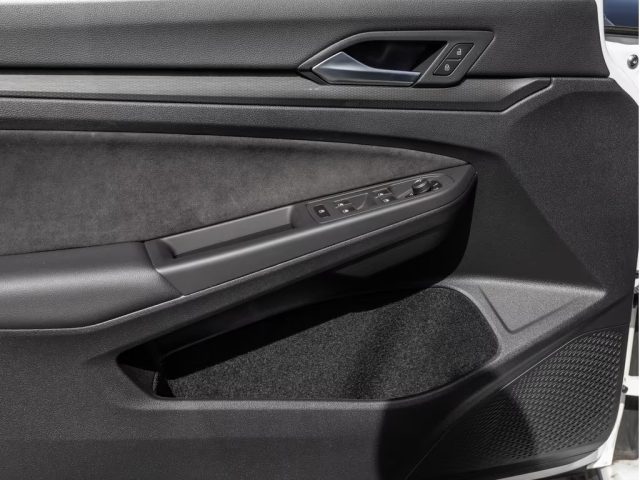VOLKSWAGEN Golf usata, con Sedile posteriore sdoppiato